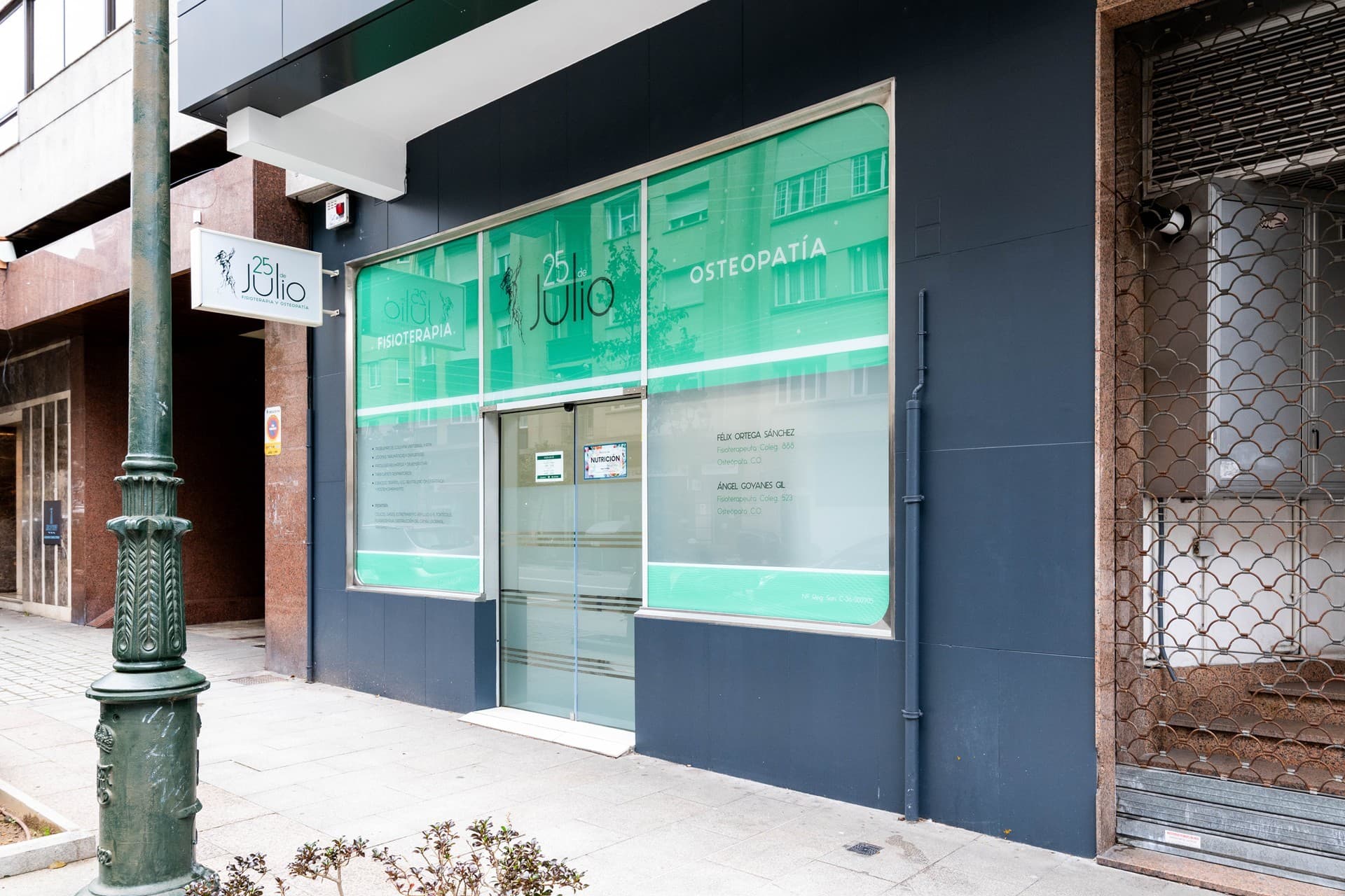 Nuestro centro de fisioterapia y osteopatía en Vigo en imágenes