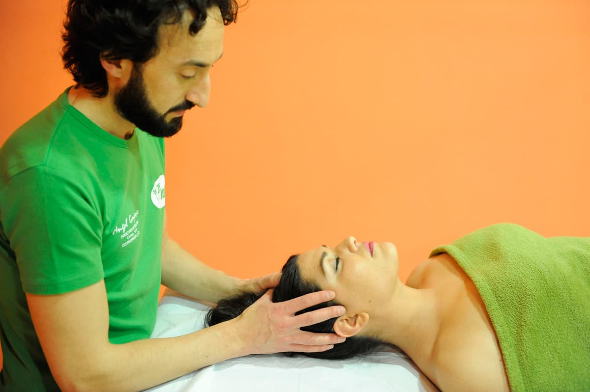 Nuestro centro de fisioterapia y osteopatía en Vigo en imágenes