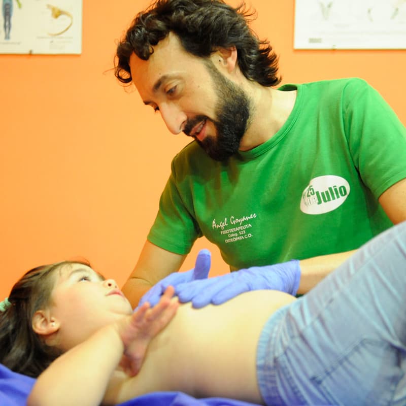 Nuestro centro de fisioterapia y osteopatía en Vigo en imágenes